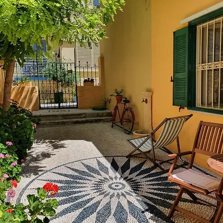 Maison Masse - With Private Courtyard (adults Only) Apartment Rhodes City