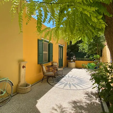 Maison Masse - With Private Courtyard (adults Only) Apartament
